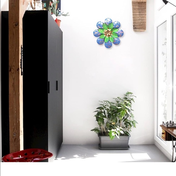 13.7 Inch Flower Metal Wall Art Decor - Picture 3 of 7